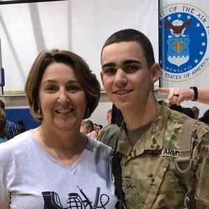 Meet your Posher, Robin